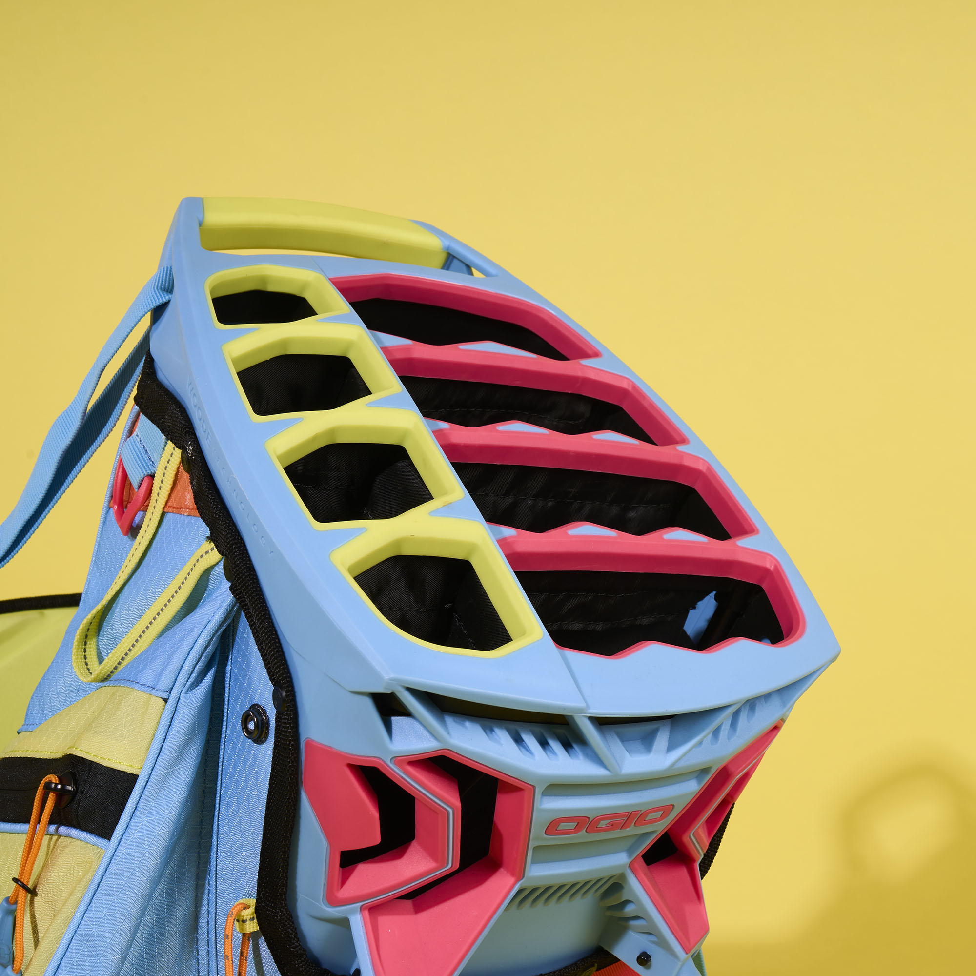 Woodē Hybrid Golf Bag - View 2